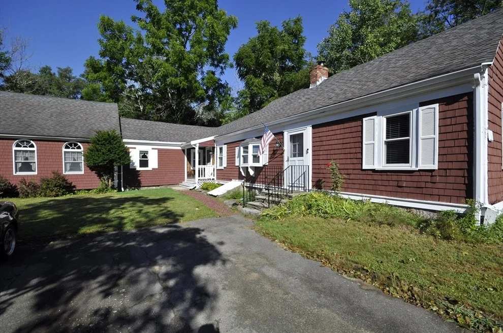 Unit for sale at 466 Summer St, East Bridgewater, MA 02333