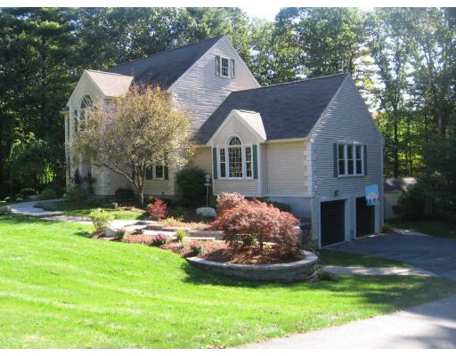 Unit for sale at 6 Plumwood Drive, Methuen, MA 01844