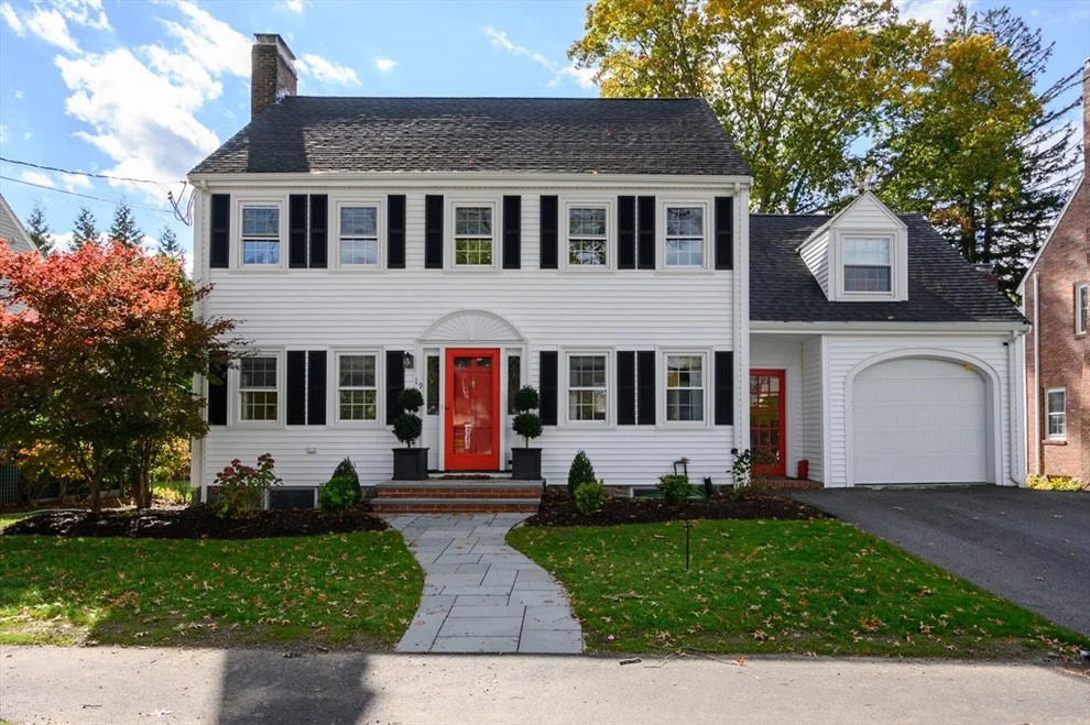 Unit for sale at 19 Lantern Ln, Milton, MA 02186