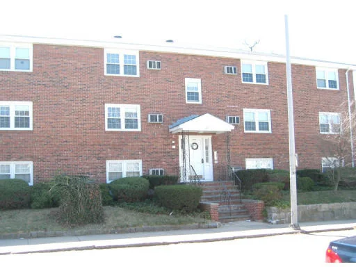 Unit for sale at 40 Railroad Avenue, Beverly, MA 01915