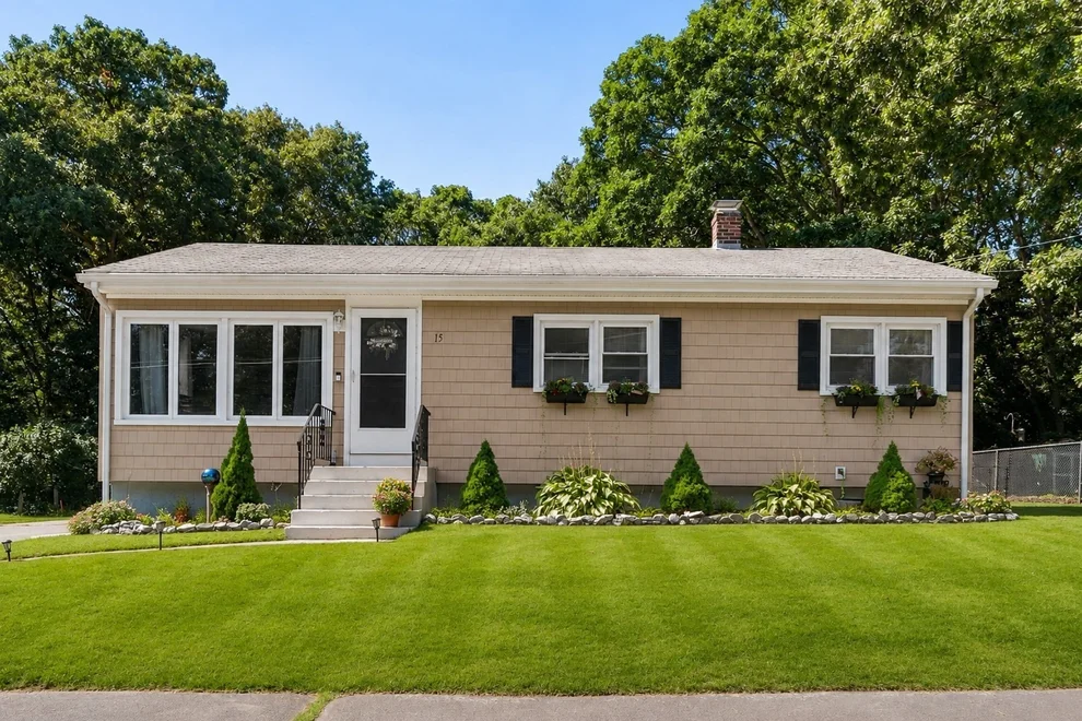 Unit for sale at 15 Dawes St, Blackstone, MA 01504