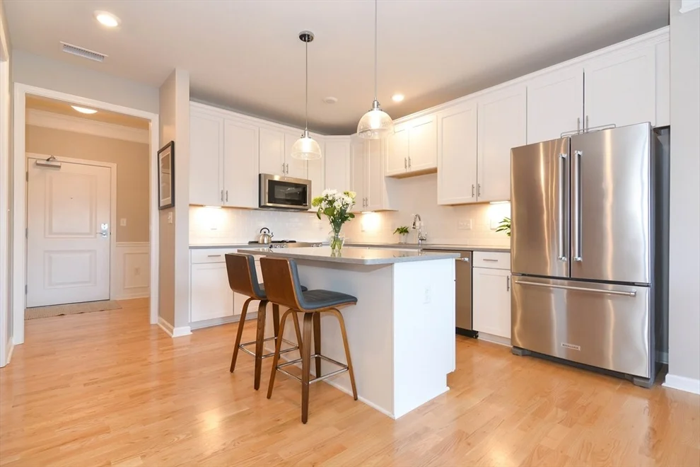 Unit for sale at 6 Overlook Dr, Andover, MA 01810