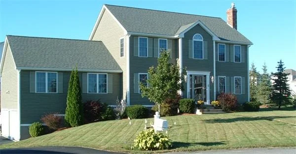 Unit for sale at 8 Julie Ann Cir, Rutland, MA 01543