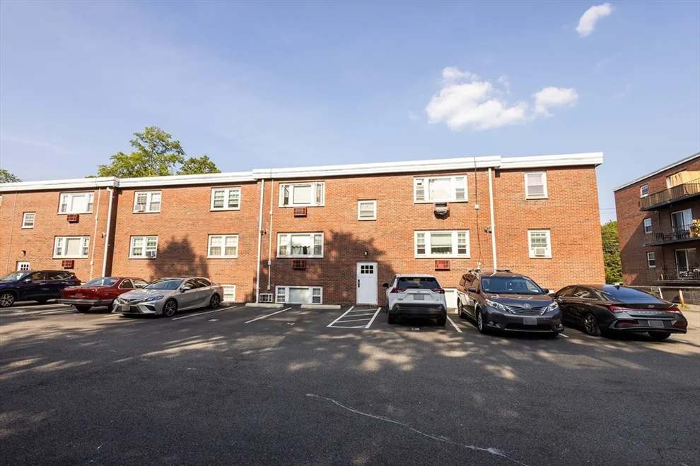 Unit for sale at 141 Willard Street, Quincy, MA 02169