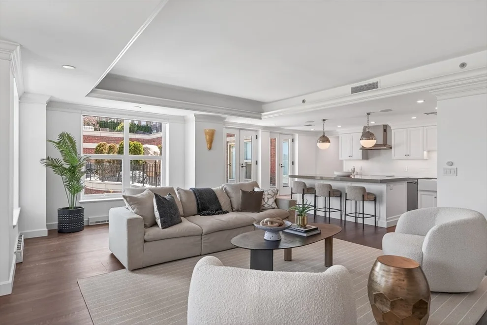 Unit for sale at 300 Boylston St, Boston, MA 02116