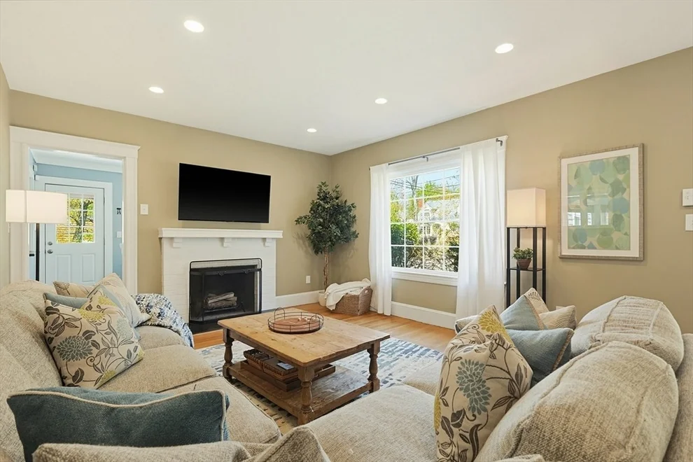 Unit for sale at 24 Maskwonicut St, Sharon, MA 02067