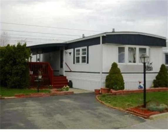 Unit for sale at 36 Colvin St, Attleboro, MA 02703