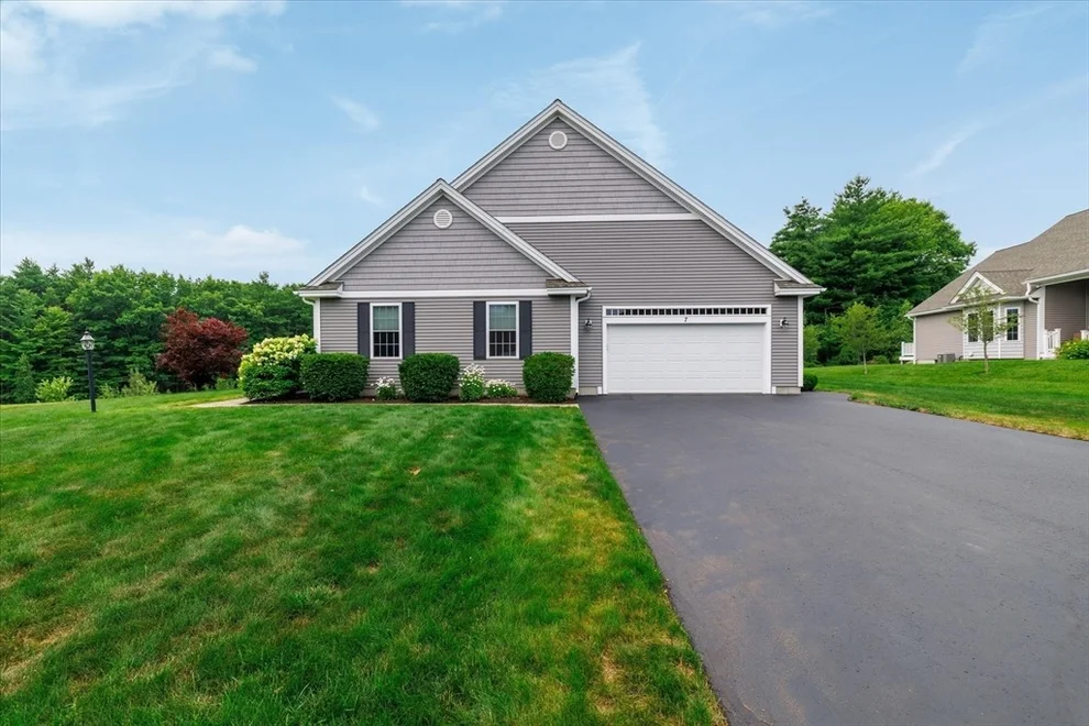 Unit for sale at 7 Old Mill Cir, Westminster, MA 01473