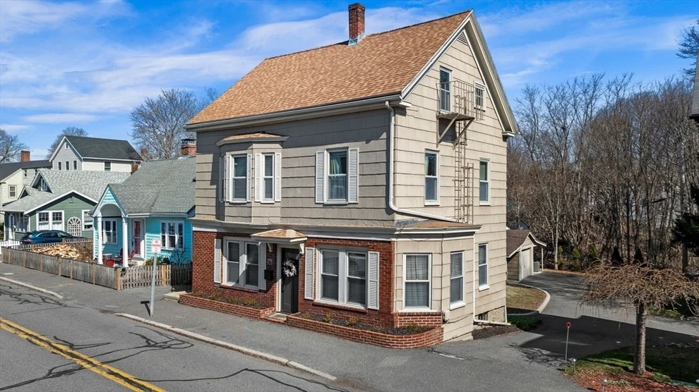 Unit for sale at 36 Stone St, Beverly, MA 01915