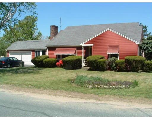 Unit for sale at 18 Hay St, Newbury, MA 01951