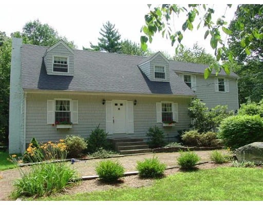 Unit for sale at 108 Warren St, Boylston, MA 01505