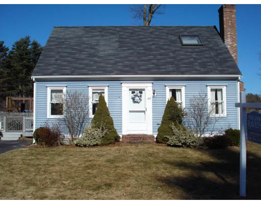Unit for sale at 64 Redwood Circle, Pembroke, MA 02359