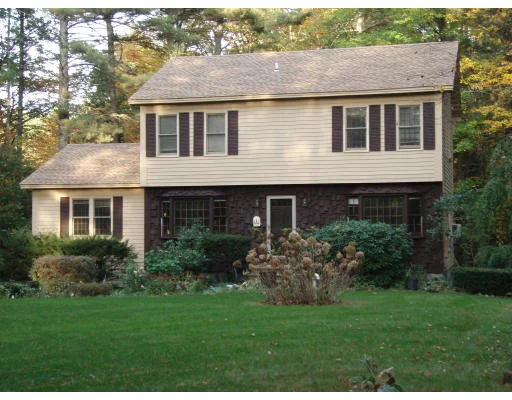 Unit for sale at 32 Greatstone Drive, Merrimack, NH 03054