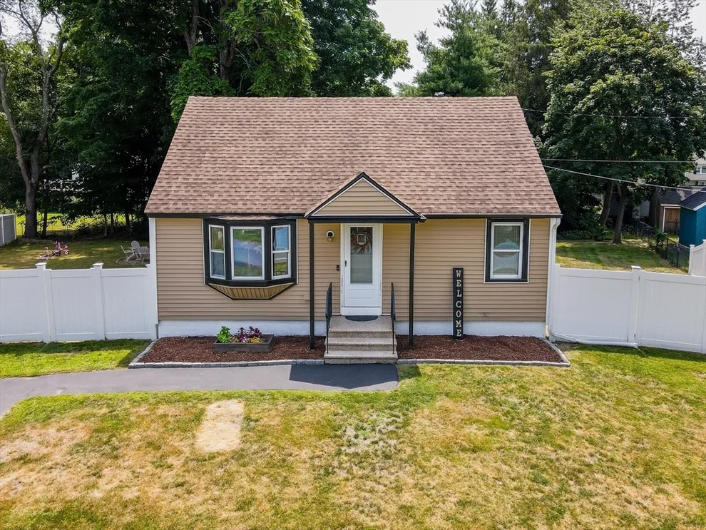 Unit for sale at 103 Fox Ave, Dracut, MA 01826