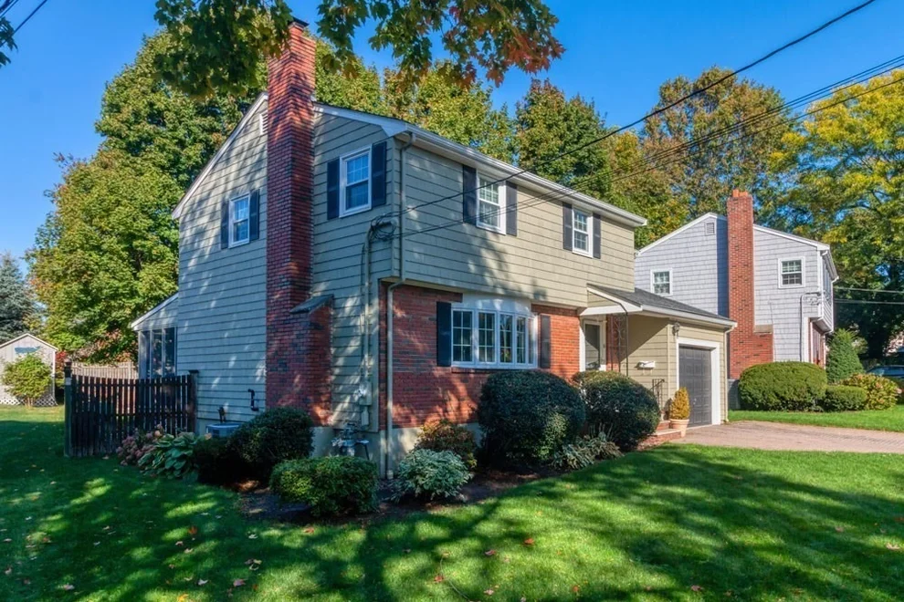 Unit for sale at 18 Lorraine Terrace, Marblehead, MA 01945
