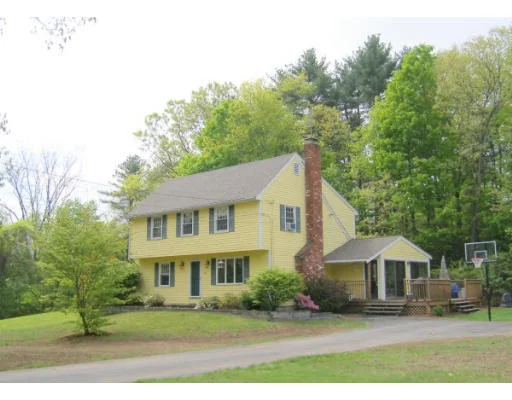 Unit for sale at 28 Old Grafton Road, Upton, MA 01568