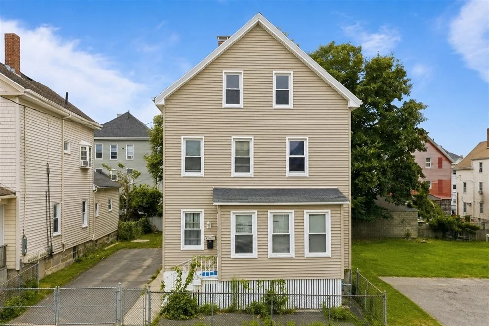 Unit for sale at 17 Salisbury St, New Bedford, MA 02744