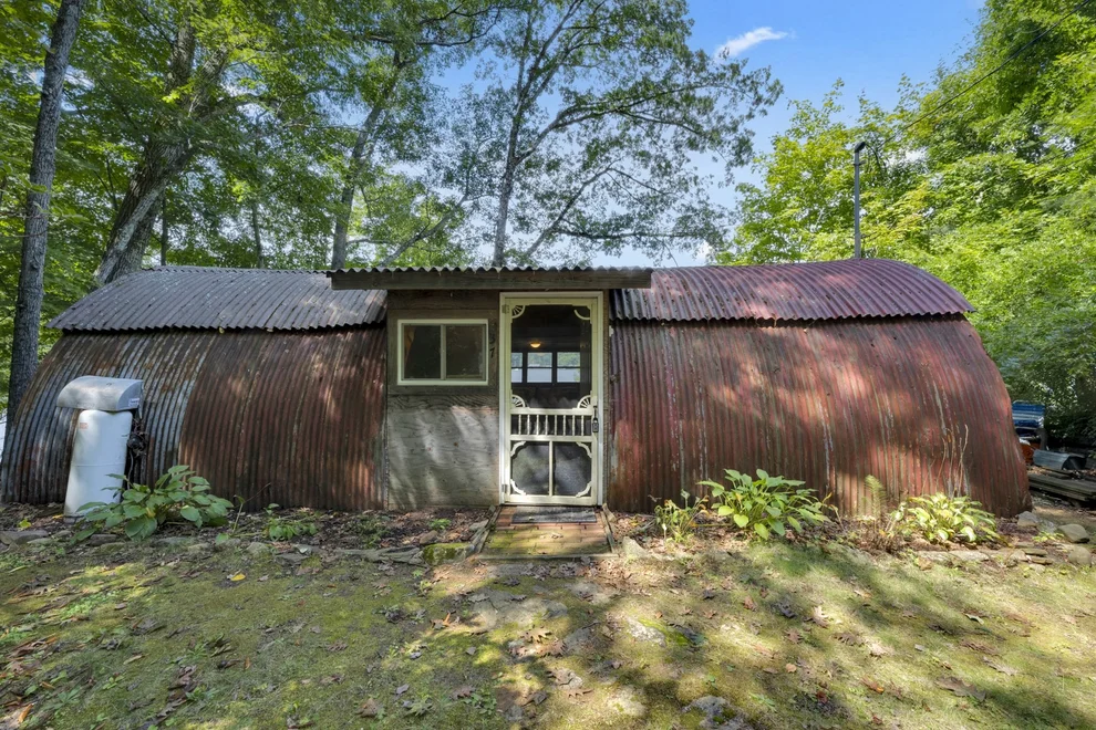 Unit for sale at 37 Vinton Rd, Holland, MA 01521