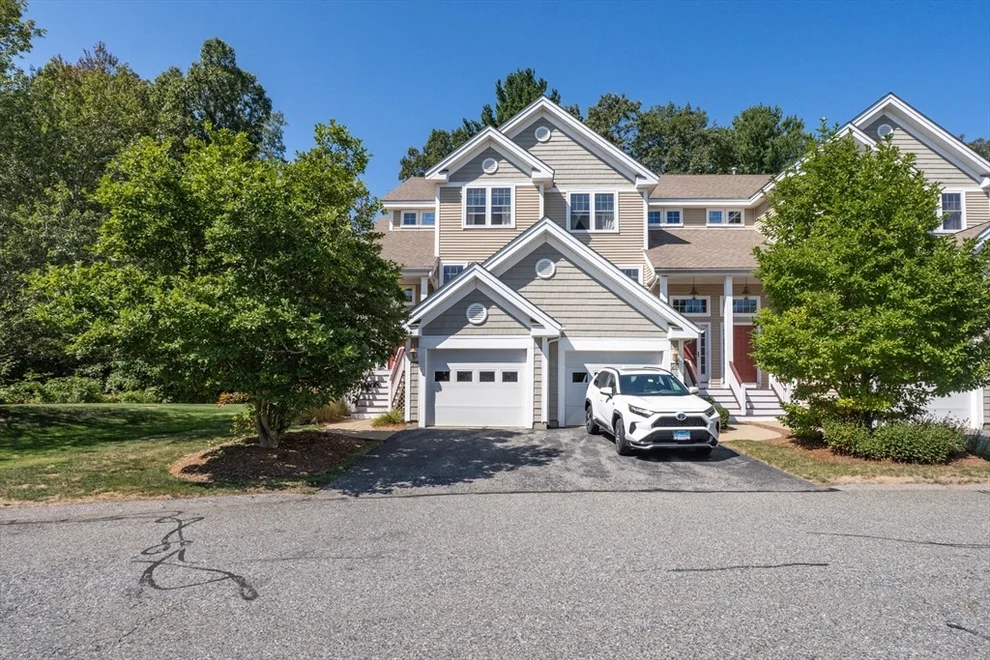 Unit for sale at 28 Lincoln Ln, Grafton, MA 01536