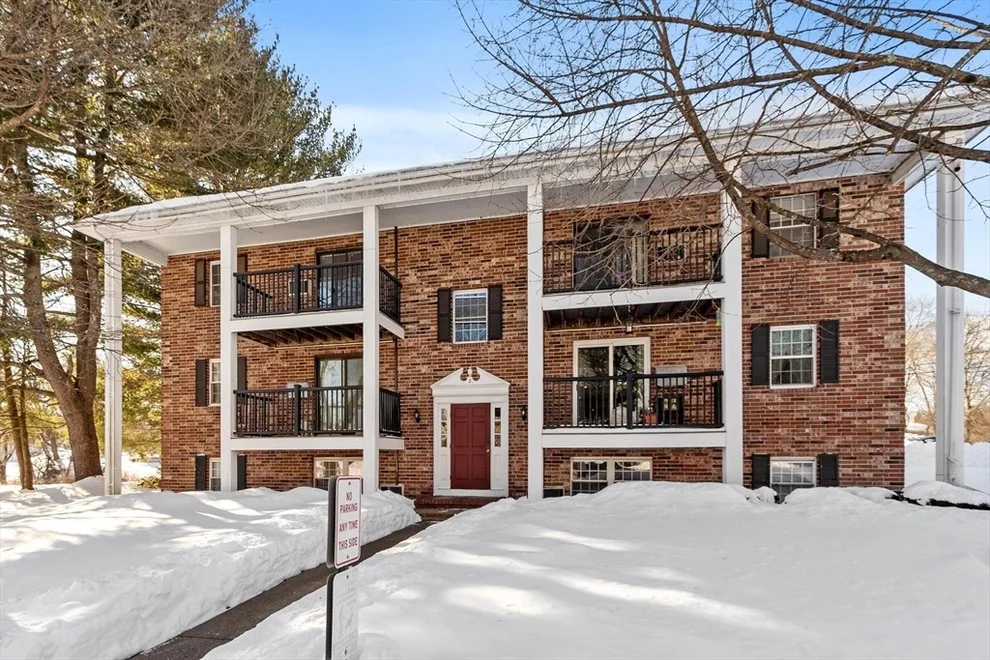 Unit for sale at 2 Walker Road, North Andover, MA 01845