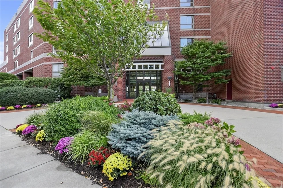 Unit for sale at 199 Coolidge Ave, Watertown, MA 02472
