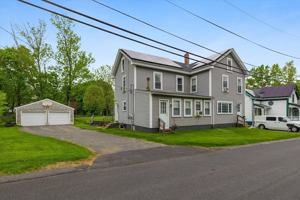 Unit for sale at 9 Green St, Brookfield, MA 01506