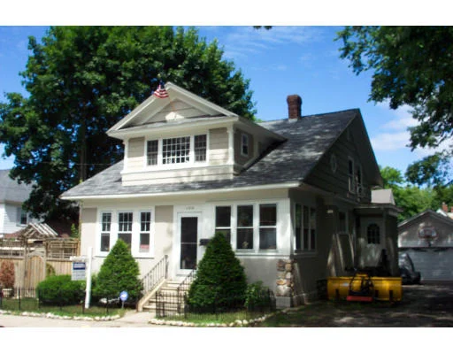 Unit for sale at 150 Sayles Street, Lowell, MA 01851