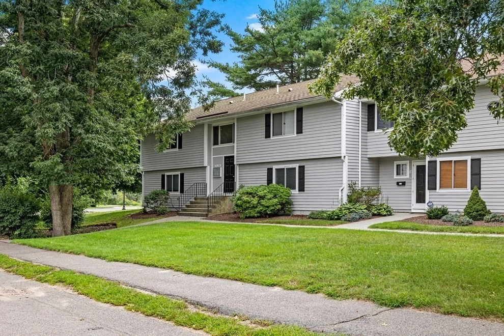Unit for sale at 6 Beals Cove, Hingham, MA 02043