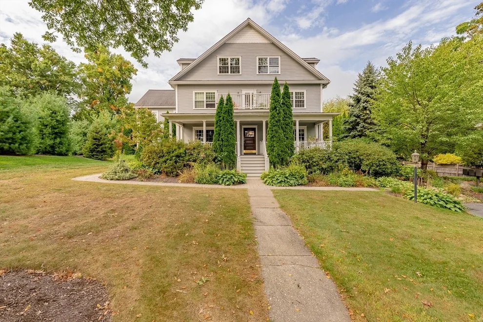 Unit for sale at 84 Round Hill Rd, Northampton, MA 01060