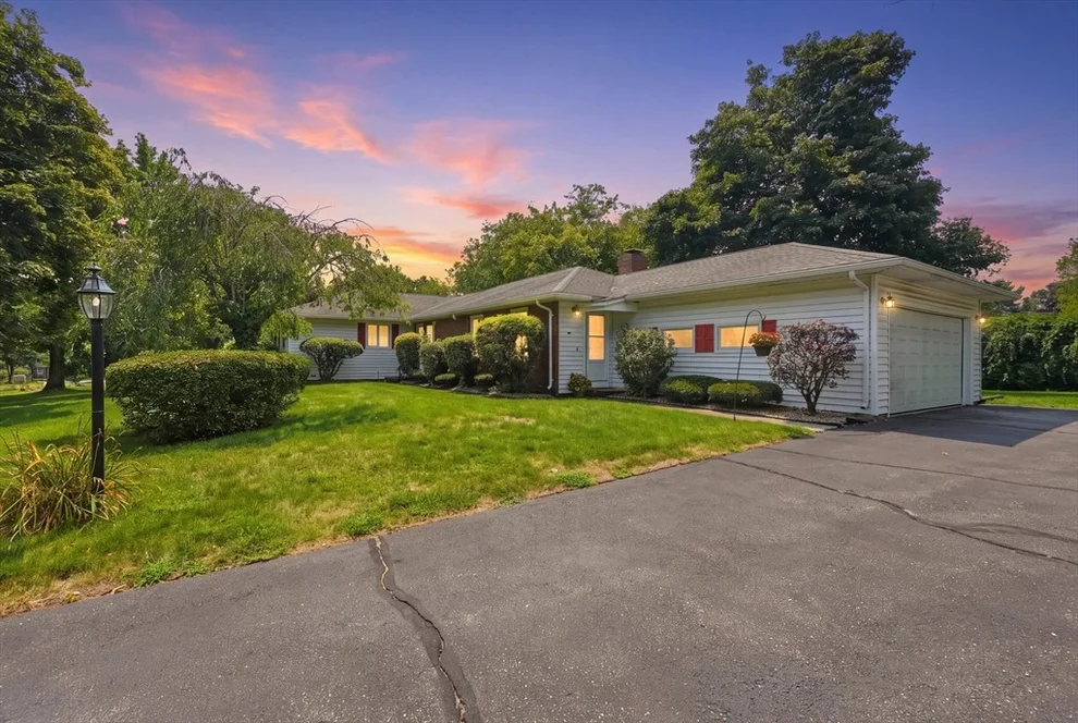 Unit for sale at 22 Williston Dr, Longmeadow, MA 01106