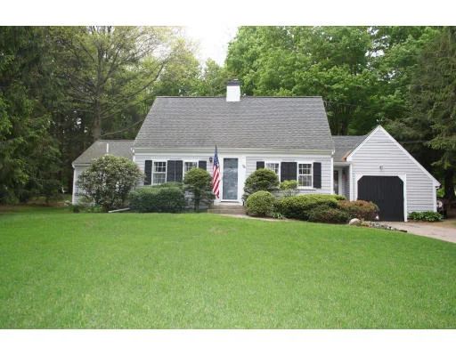Unit for sale at 78 Beechwood St, Cohasset, MA 02025