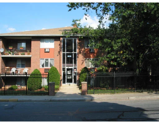 Unit for sale at 139 Pleasant, Marlborough, MA 01752
