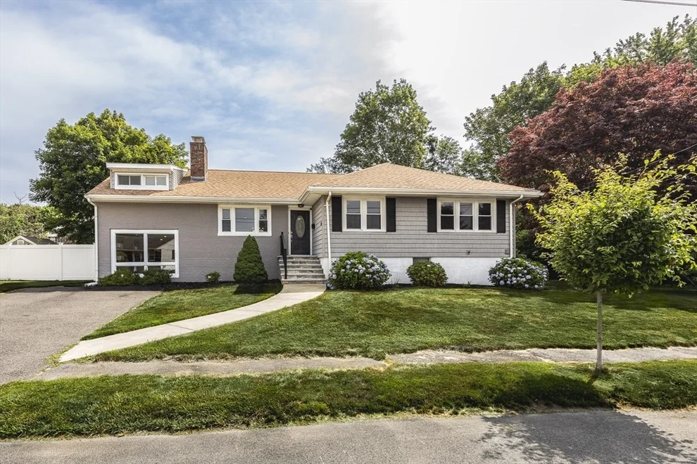 Unit for sale at 16 Countryside Lane, Marblehead, MA 01945