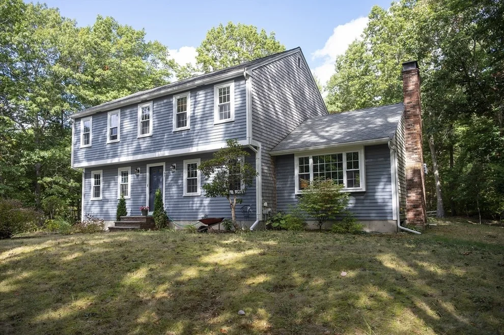 Unit for sale at 47 Carolina Trl, Marshfield, MA 02050