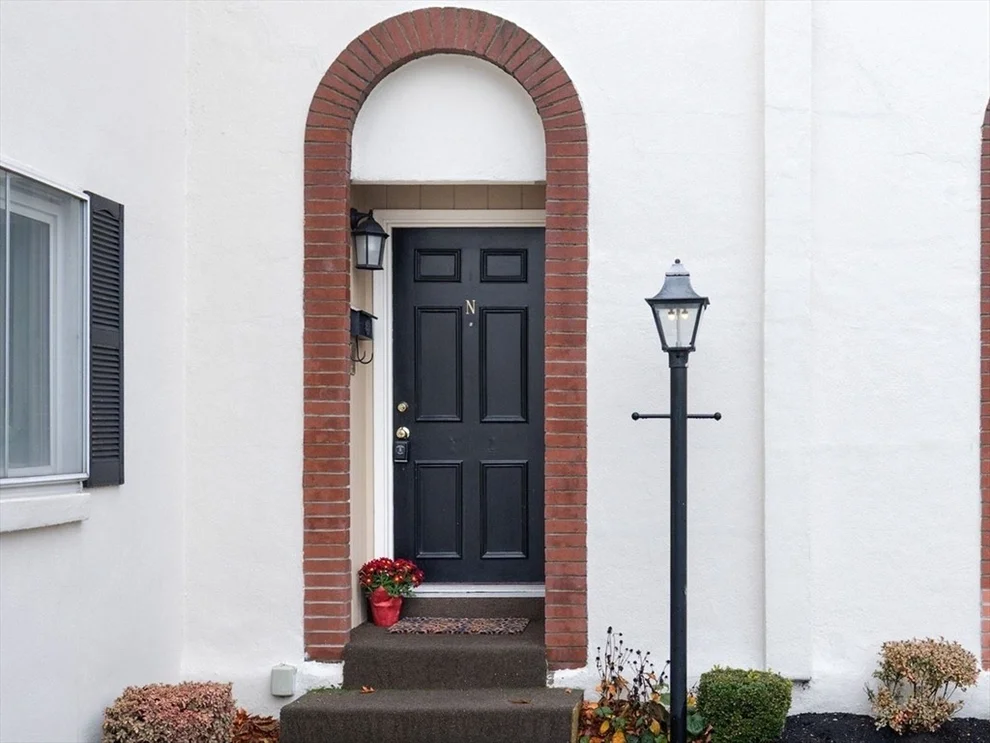 Unit for sale at 1 Charles St, Reading, MA 01867