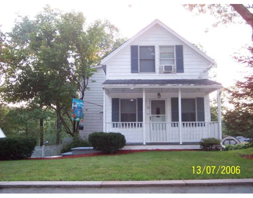 Unit for sale at 13 Auburn Ave, Wilmington, MA 01887