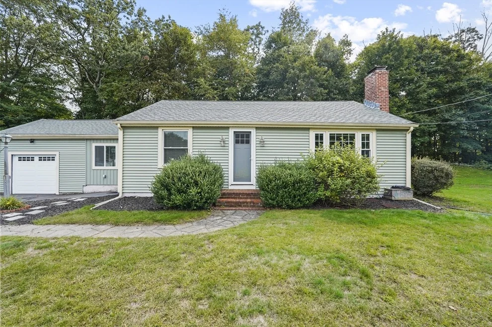 Unit for sale at 45 Spruce Ln, Attleboro, MA 02703