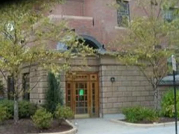 Unit for sale at 64 Sewall Ave, Brookline, MA 02446