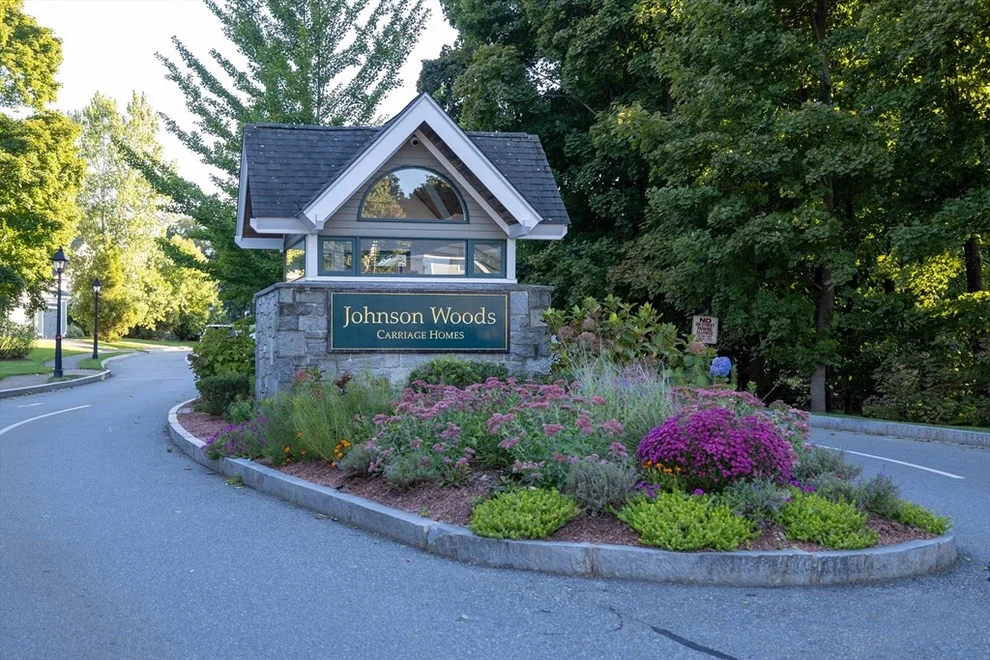 Unit for sale at 16 Talbot Lane, Reading, MA 01867