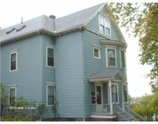 Unit for sale at 6 Earle St, Worcester, MA 01605