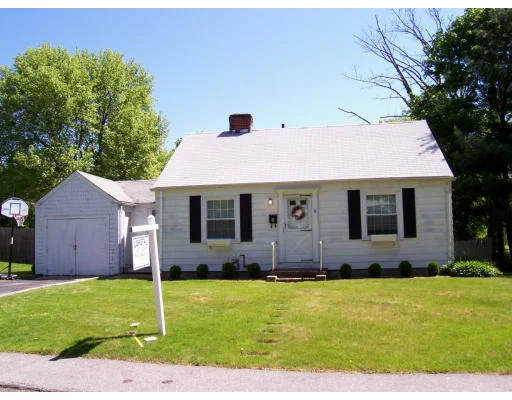 Unit for sale at 3 Linden, Braintree, MA 02184