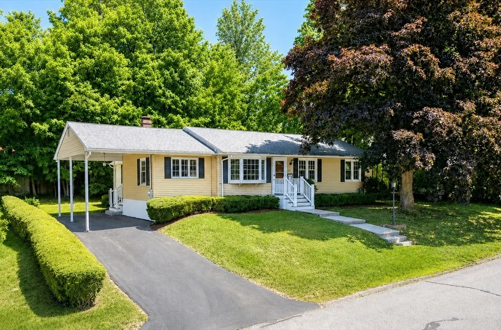 Unit for sale at 265 Reingold Ave, Fitchburg, MA 01420