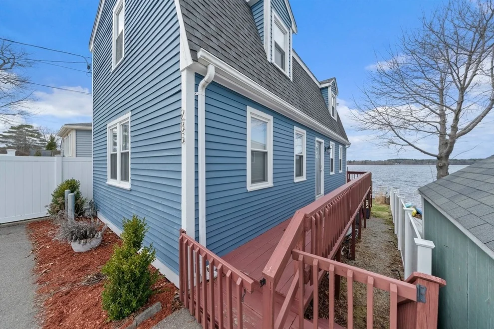 Unit for sale at 285 Mattakeesett St, Pembroke, MA 02359