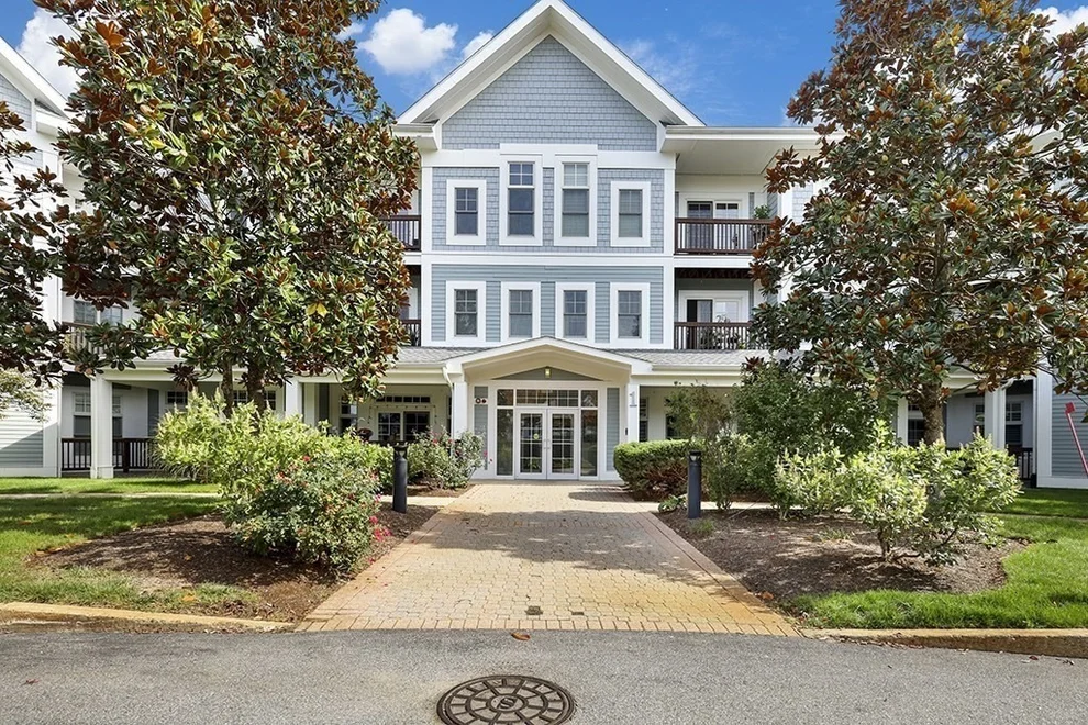 Unit for sale at 501 Commerce Drive, Braintree, MA 02184