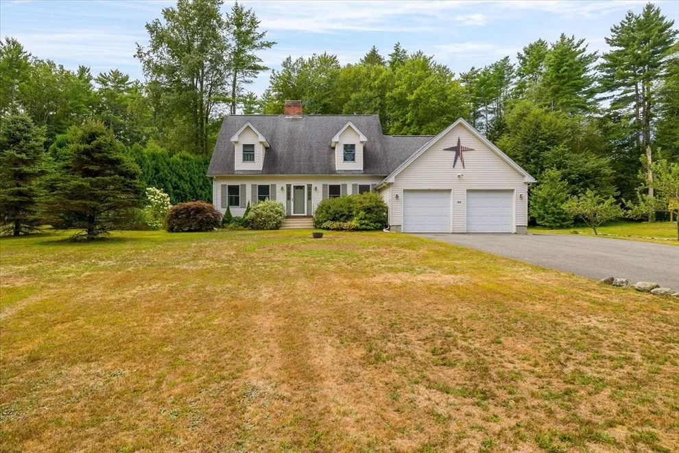 Unit for sale at 859 Riceville Rd, Athol, MA 01331