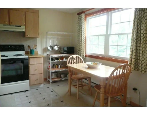Unit for sale at 10-B Mayberry Dr, Westborough, MA 01581