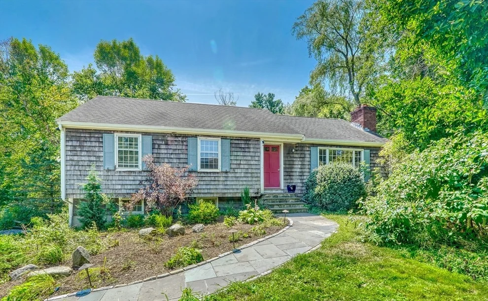 Unit for sale at 10 Prospect St., Topsfield, MA 01983