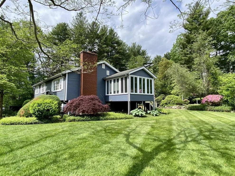 Unit for sale at 142 Baldwin Rd, Billerica, MA 01821