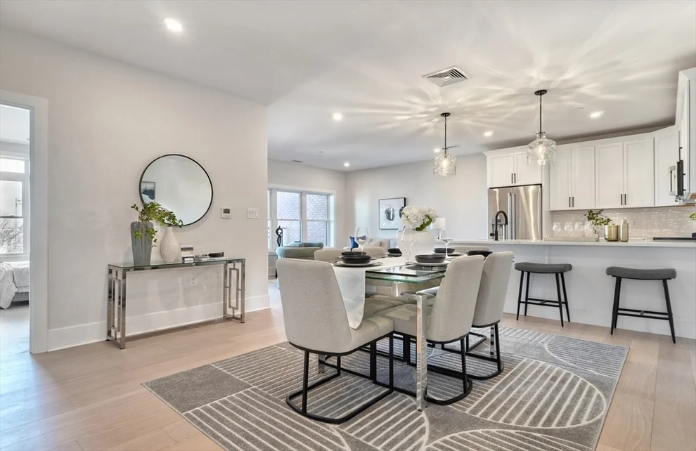 Unit for sale at 62 Foundry St, Wakefield, MA 01880