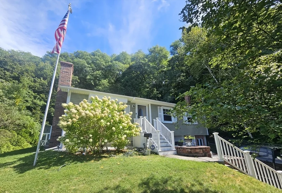Unit for sale at 84 Woodland St, Holyoke, MA 01040